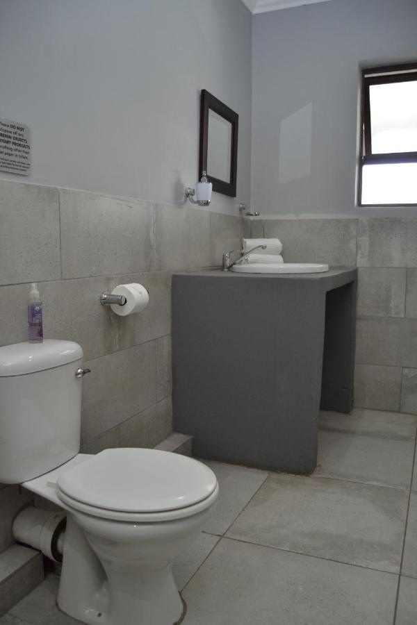 African Sands Guesthouse Load Shedding Free Bloemfontein Exterior photo
