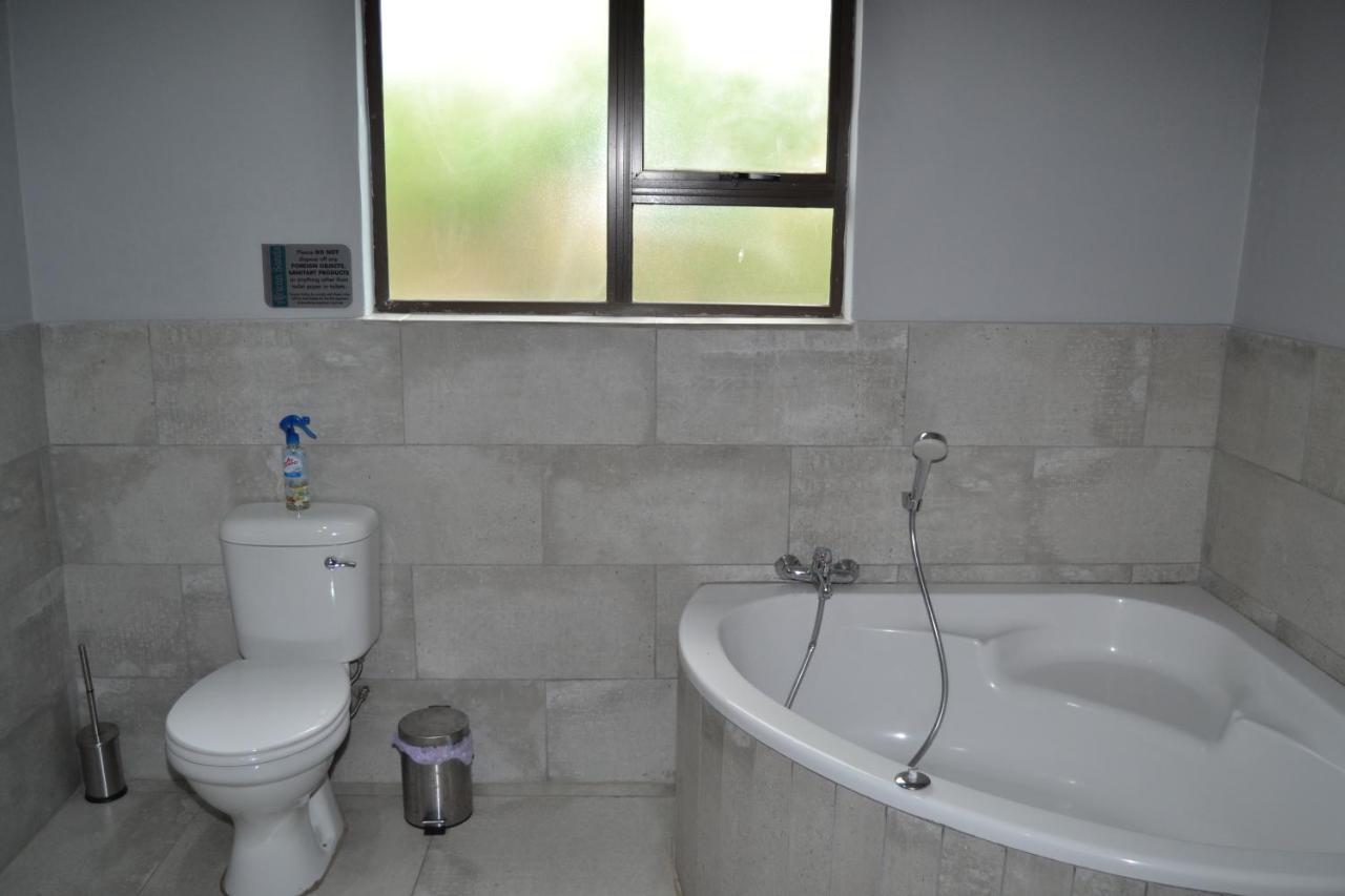 African Sands Guesthouse Load Shedding Free Bloemfontein Exterior photo
